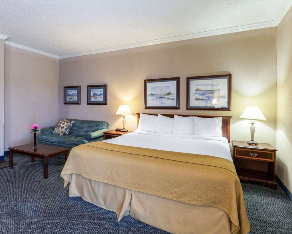 Quality Inn & Suites Seabrook- Nasa- Kemah Room photo