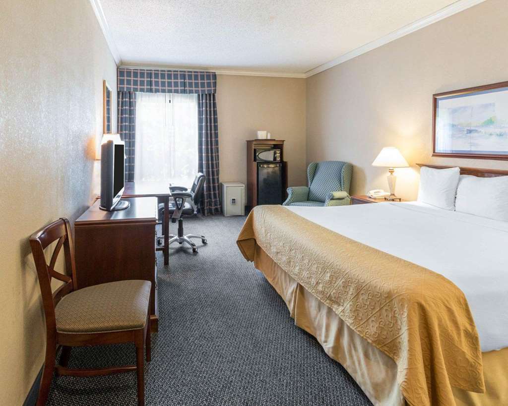 Quality Inn & Suites Seabrook- Nasa- Kemah Room photo